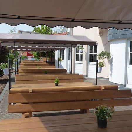 Hotel Restaurant Ortenberger Hof Ortenberg  Exterior photo